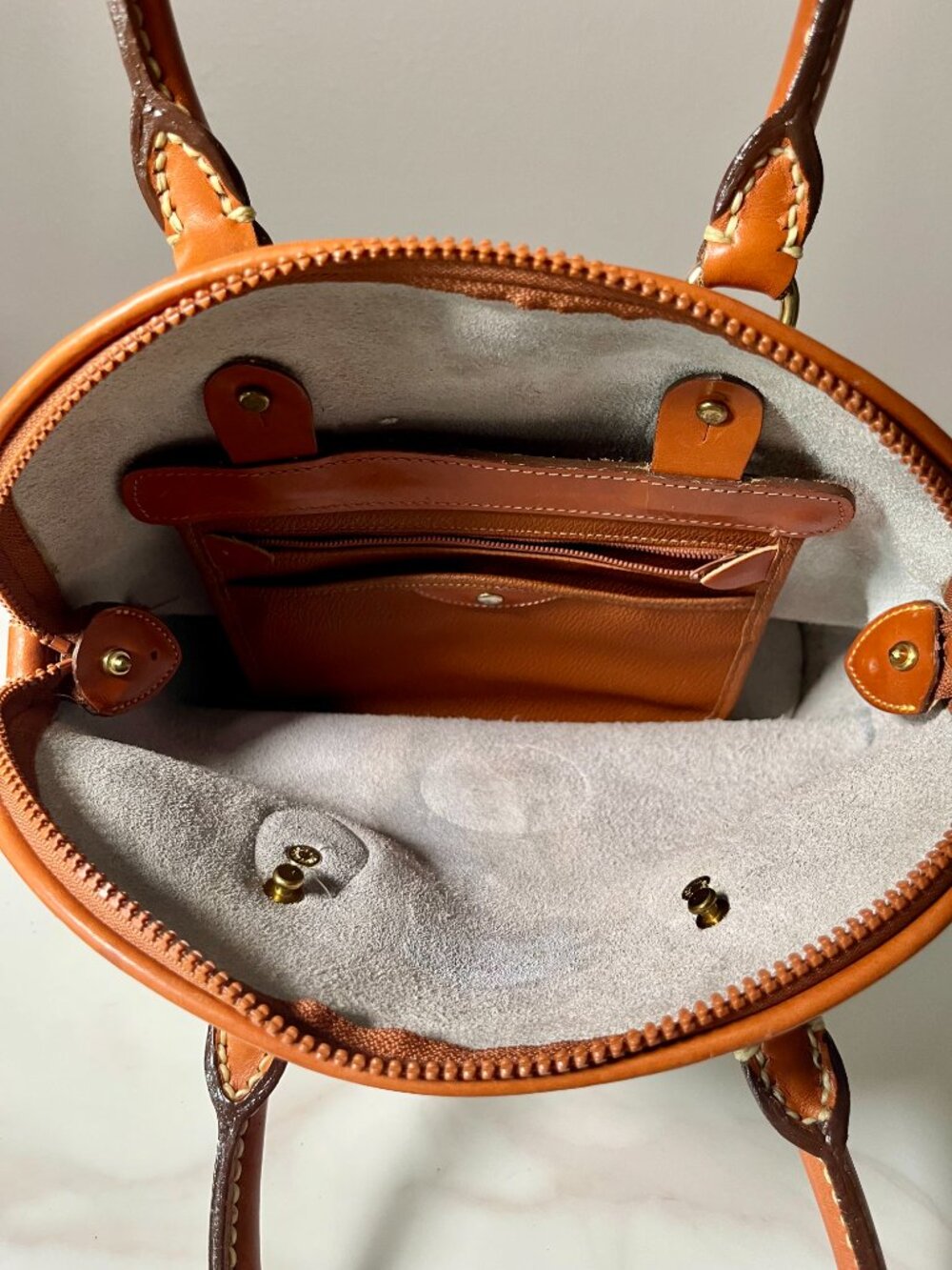 Dooney & Bourke Vintage AWL Norfolk Satchel White British Tan + COA - Picture 14 of 16